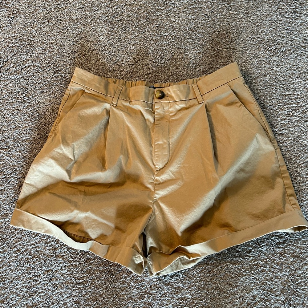 Women’s 14 Vineyard Vines Shorts